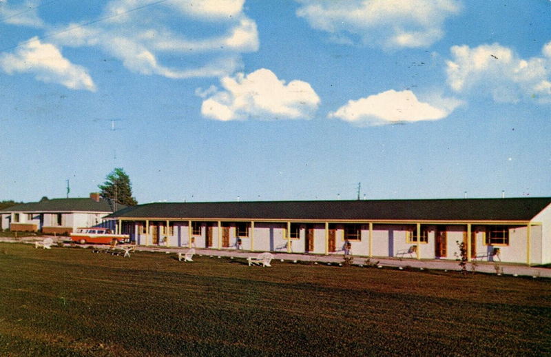 Green Acres Motel - Old Postcard